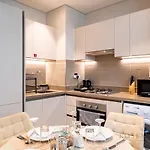 Rosenheim-Sophisticated Modern Stay 1 Bedroom In Meydan